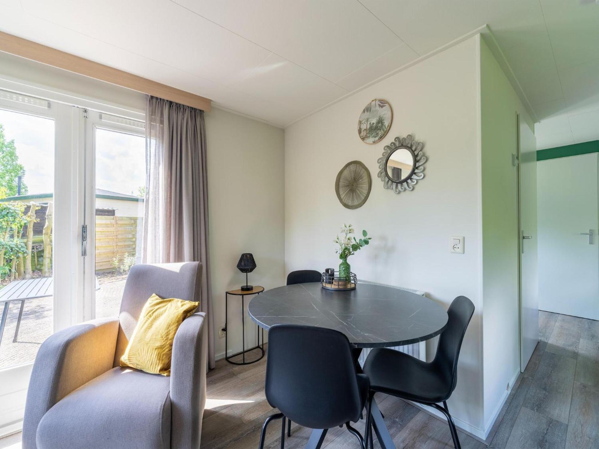 Cozy Chalet In Stegeren With A Terrace Buitenkant foto