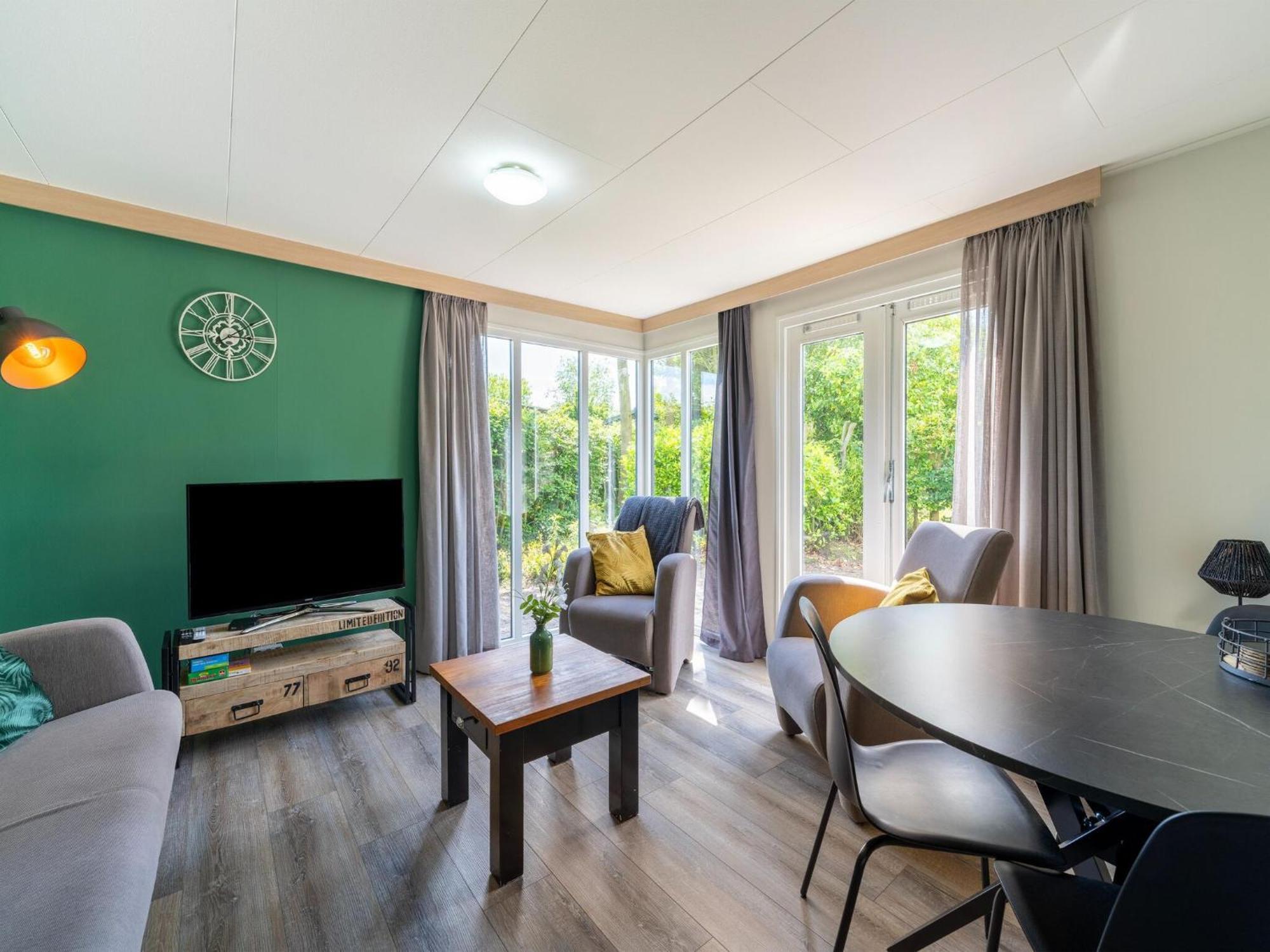 Cozy Chalet In Stegeren With A Terrace Buitenkant foto