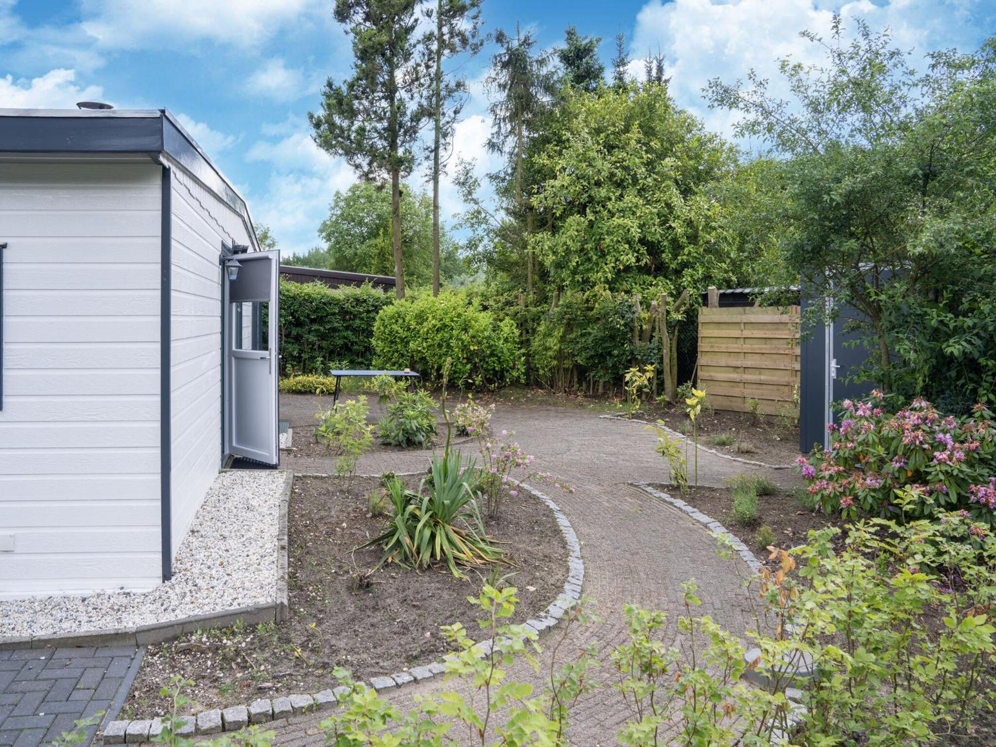 Cozy Chalet In Stegeren With A Terrace Buitenkant foto